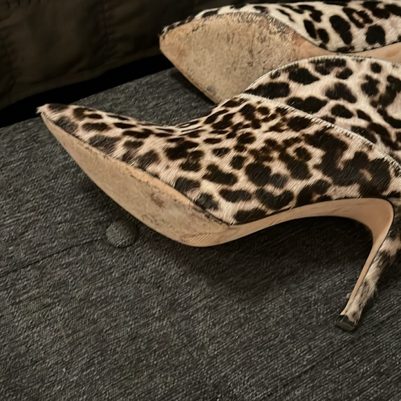 Boden Calf Hair Animal Print Booties/and shoe bag - Picture 5 of 9